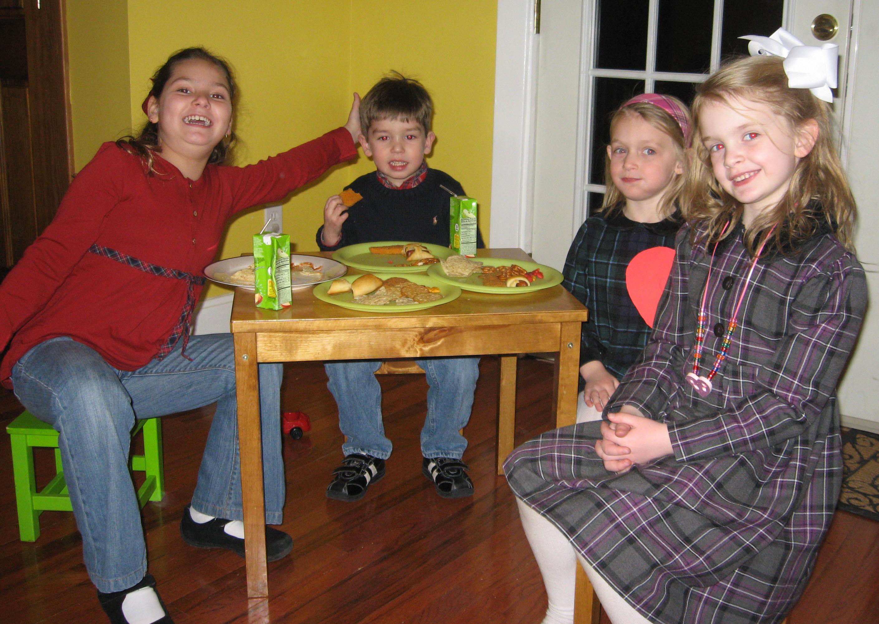 2009_02_22 Oscar Party Hein and Curti kids.jpg
